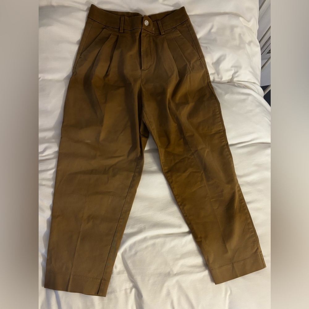 Banana Republic Pleated Crop Authentic Chino